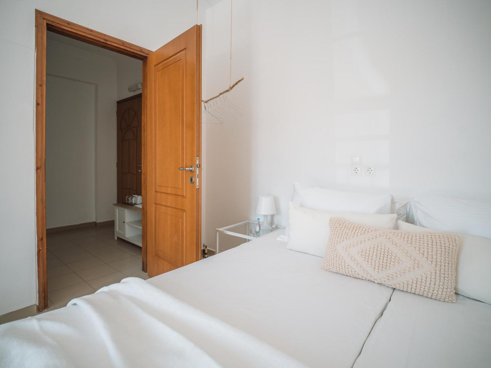 Giosifaki Hotel Vari  Ngoại thất bức ảnh